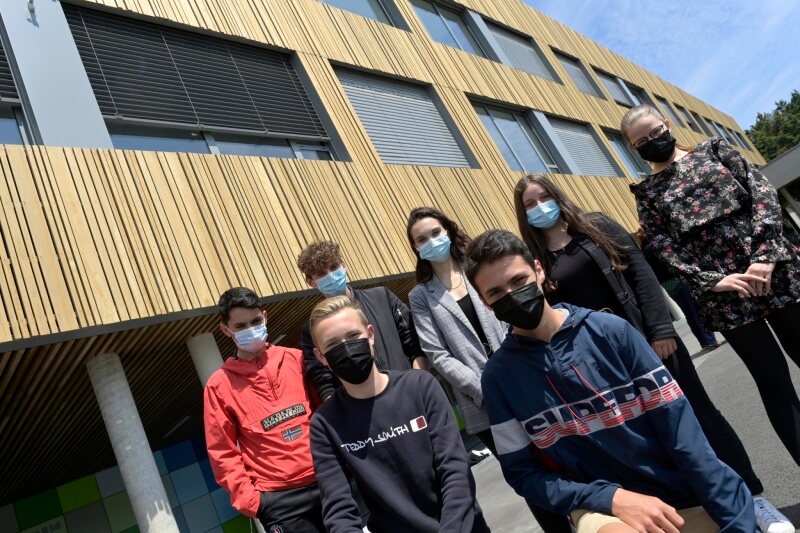 Jayson, Céline, Kelig, Mathys, Ambre et Emma, scolarisé en 2020-2021 au collège Charles-De-Gaulle à Hillion. Photo : Thierry Jeandot