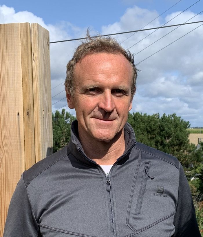 Le Langueusien Olivier Goulvestre est l'un des précurseurs du kite-surf en Côtes d'Armor (photo DR). Le Langueusien Olivier Goulvestre est l'un des précurseurs du kite-surf en Côtes d'Armor (photo DR).