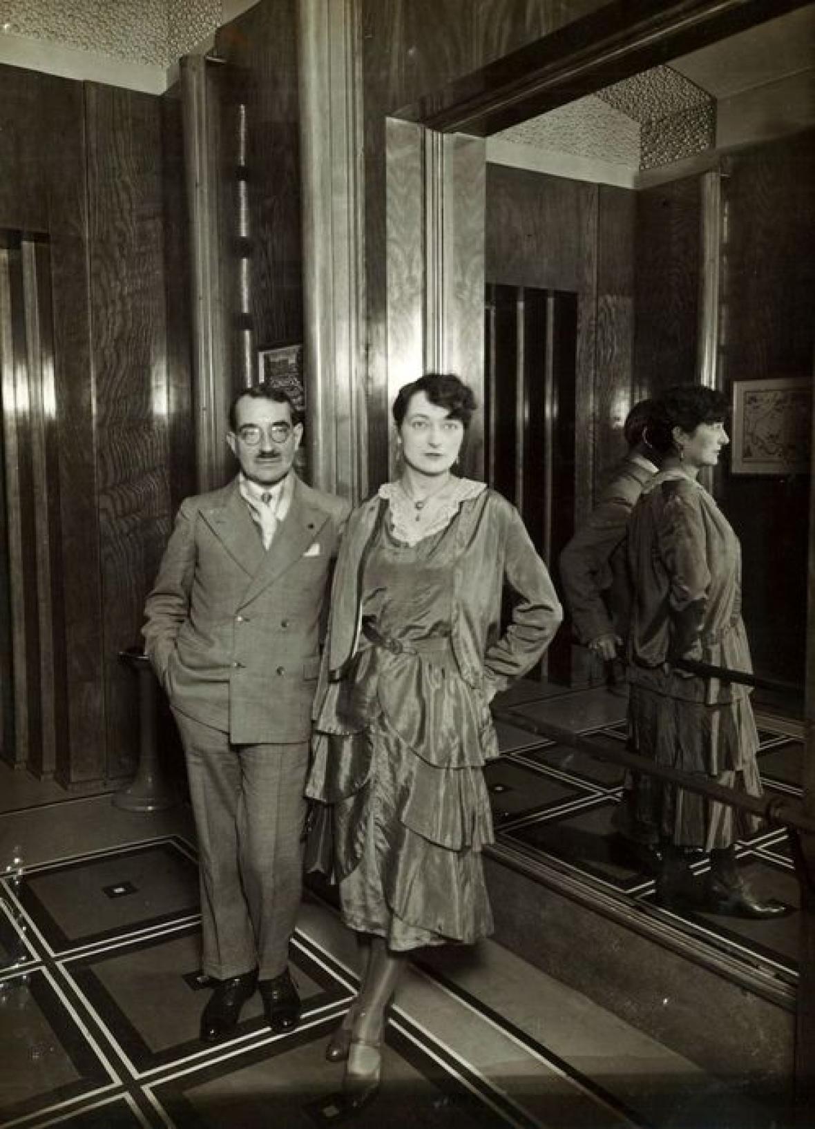 Yvonne Jean-Haffen et Mathurin Méheut à bord de L'Ile-de-France en 1931 (© Collection Musées de Dinan). Yvonne Jean-Haffen et Mathurin Méheut à bord de L'Ile-de-France en 1931 (© Collection Musées de Dinan).
