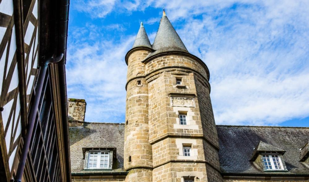 L'Hôtel du Département a ouvert ses portes au public le temps d'une belle journée ensoleillée, à peine entrecoupée de quelques gouttes...