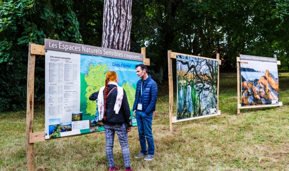 Une multitude d'animations y était proposée, comme une exposition de photos de Thierry Jeandot sur les Espaces Naturels Sensibles.