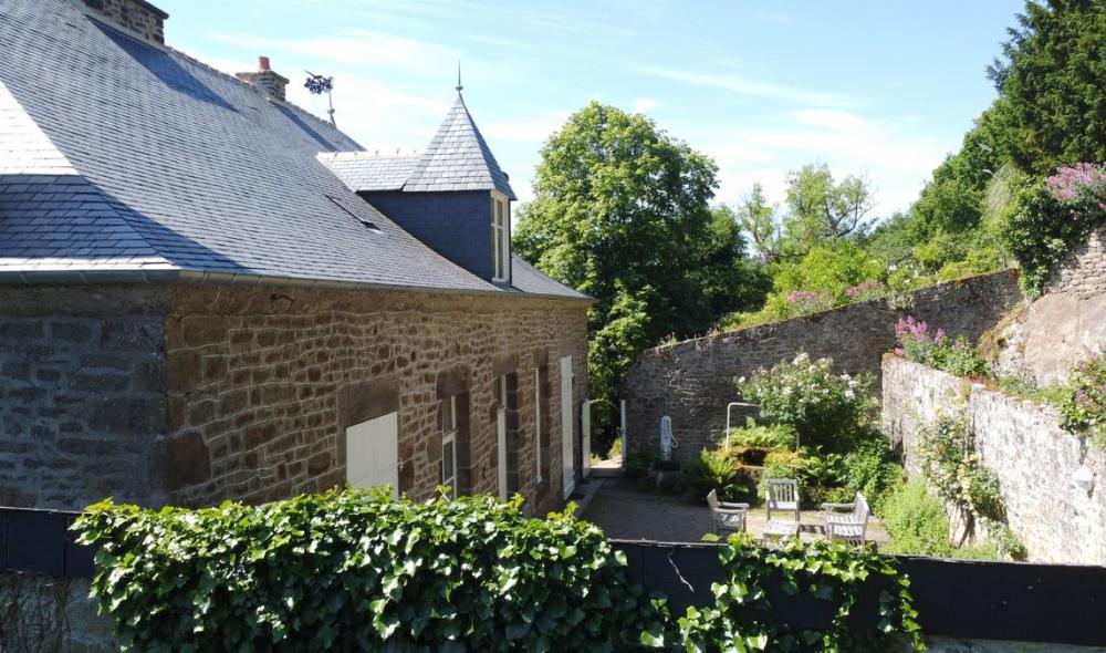 L'arrière de La Grande vigne, à l'abri des regards, est un petit havre de paix (photo : DR. Cabinet Ylex Architecture).