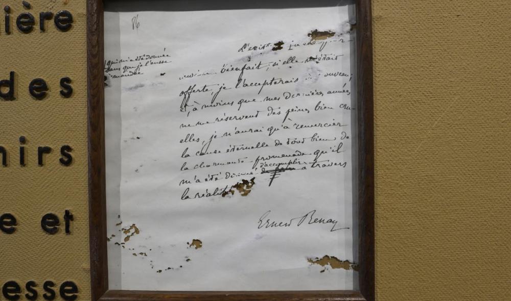 Exemple de l'écriture manuscrite de Renan (photo Thierry Jeandot).