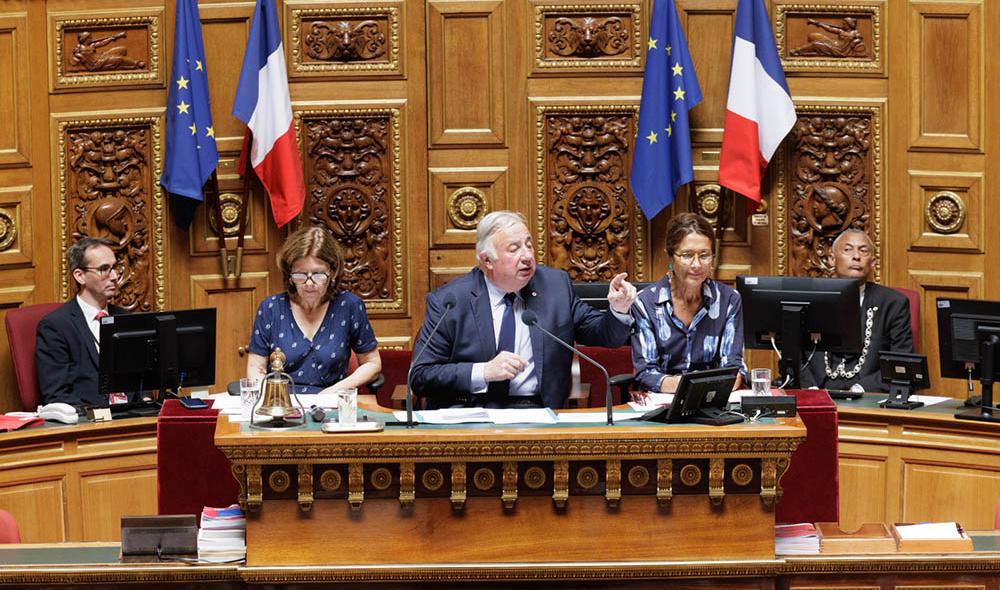 Fonctionnement du Sénat, rôle des sénateurs et sénatrices, questions d’actualité… Gérard Larcher répond avec pédagogie aux interrogations des ados. Crédit : Sénat - DR